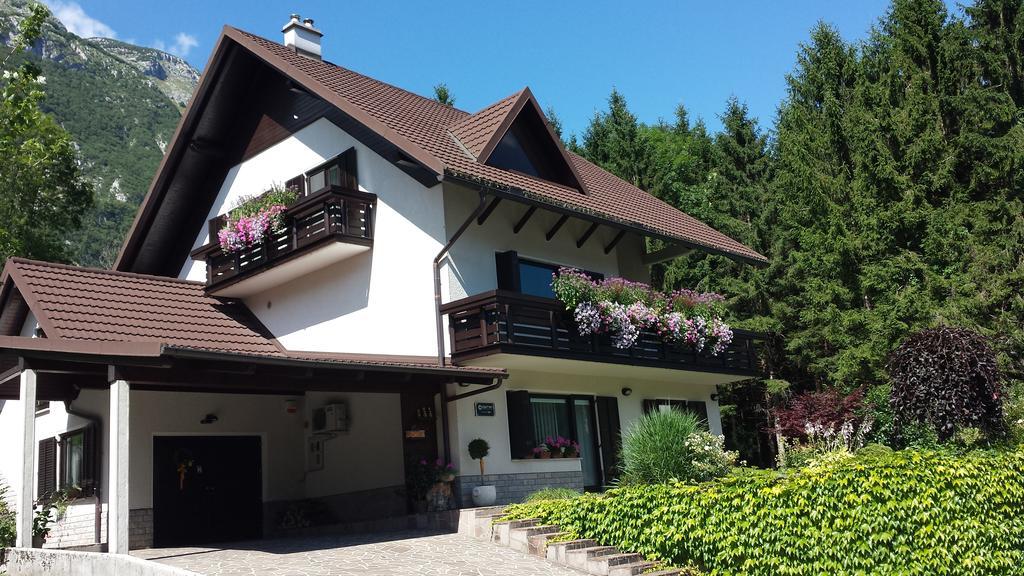 Homestay Ostan Bovec Bagian luar foto